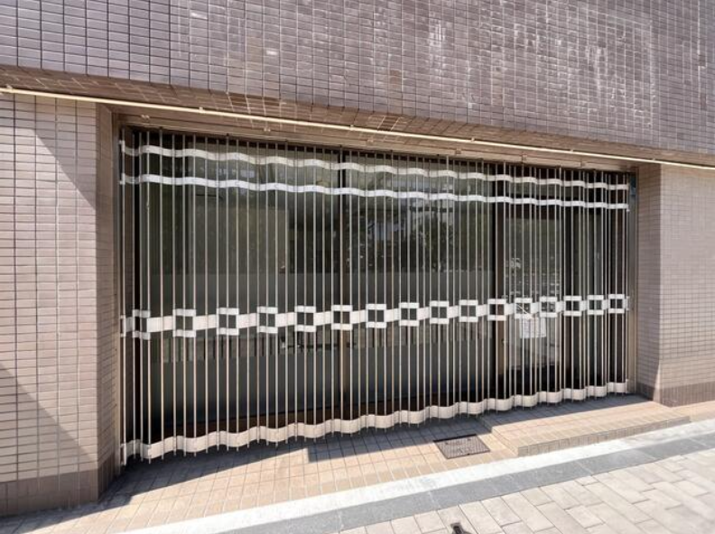 【四日市市】四日市駅から徒歩4分/フリーレント/保証人不要/飲食店可能/約11.34坪